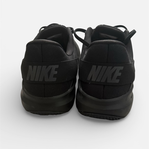 Nike Men's Black Athletic Shoes - Picture 4 of 6